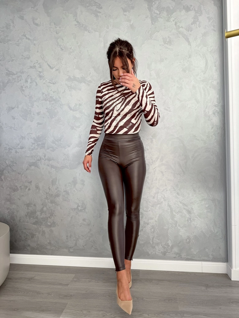 Bluzka LINDA II By Me - czekoladowa C18279