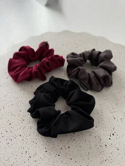 Gumka SCRUNCHIE czarna LAM18371