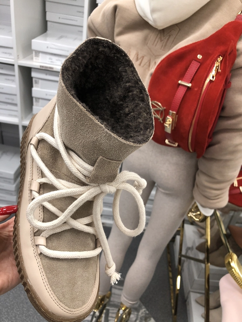 Śniegowce beżowe z wiązaniem I404