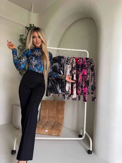 Bluzka SKIN CHAOS – niebieski