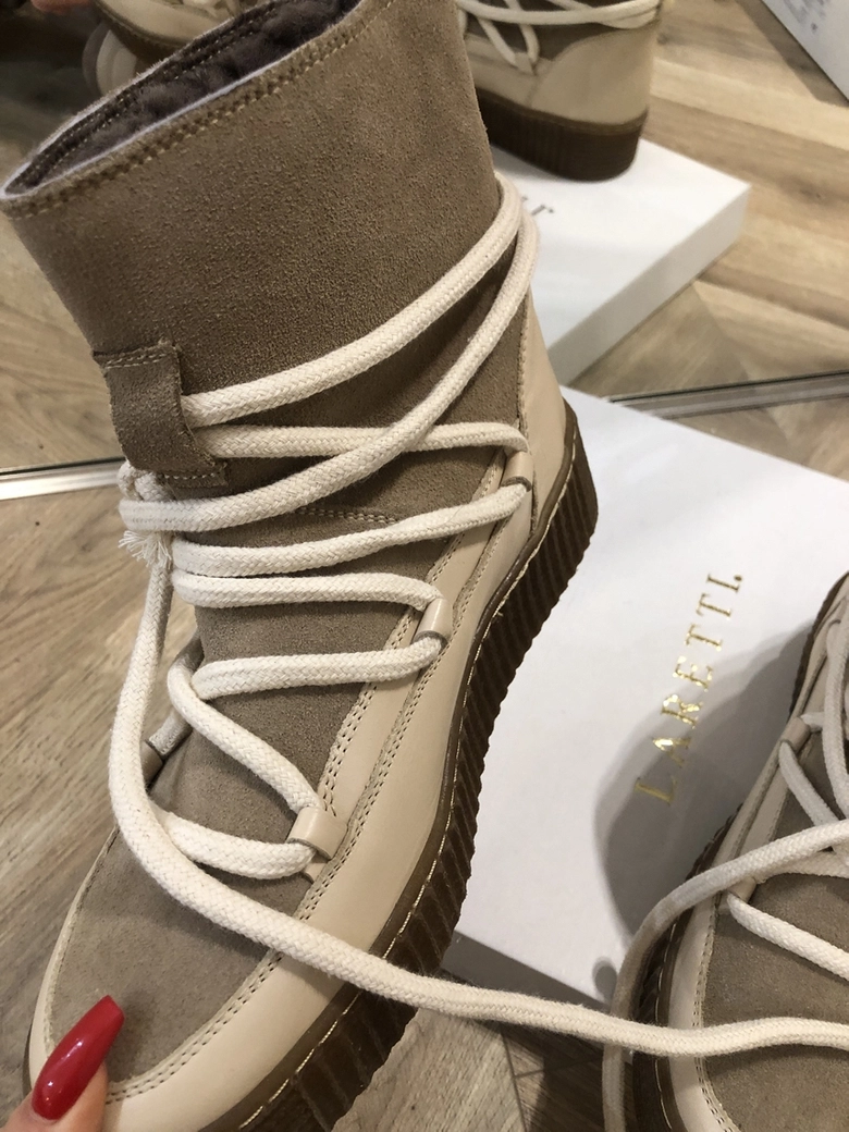 Śniegowce beżowe z wiązaniem I404