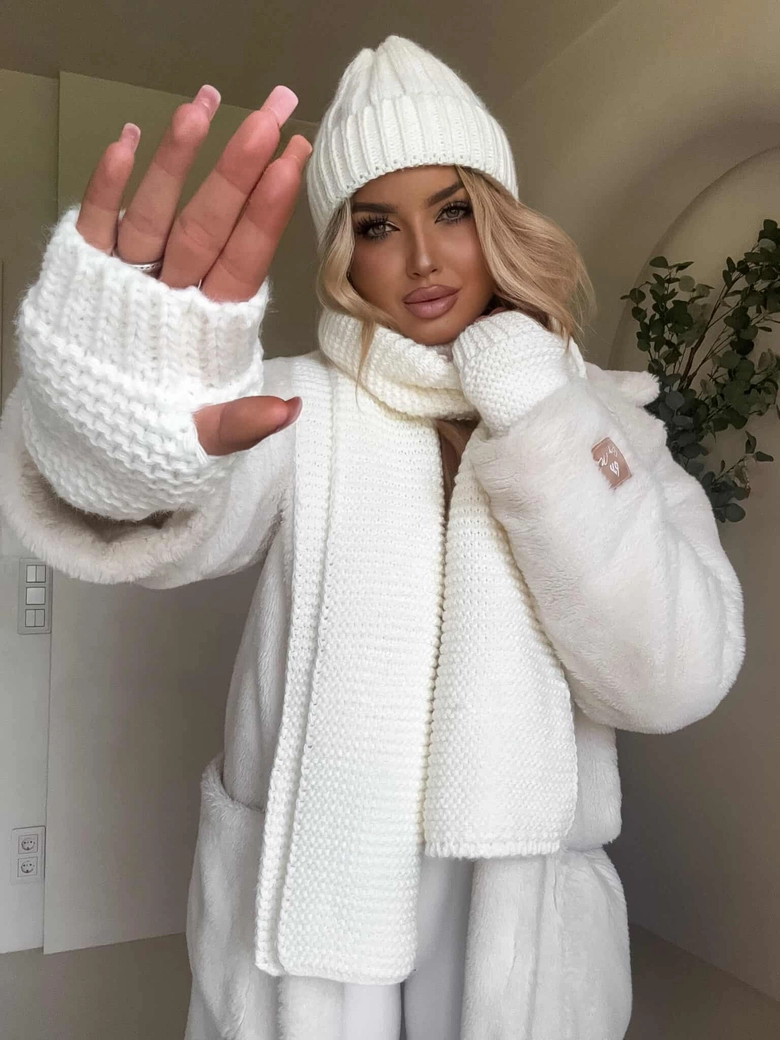 Płaszcz NOELLE – ecru DOSTĘPNY OD 03.11.2025r.