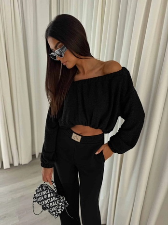 Bluza UNDER baranek  – czarny