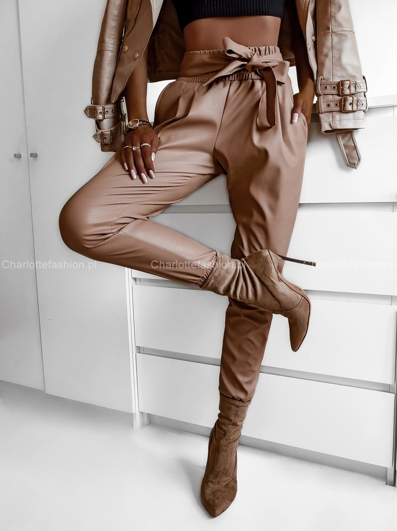 Botki na szpilce a'la skarpeta cappuccino I343