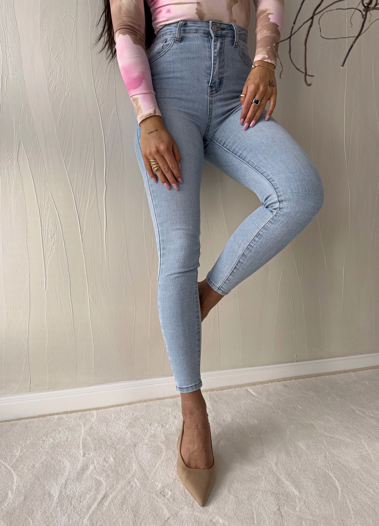 Jeansy BY ME - jeansowe T16710