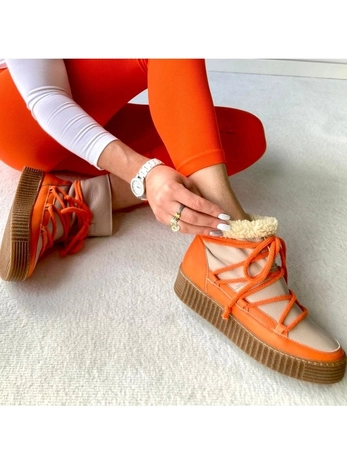 Śniegowce beżowo pomarańczowe z wiązaniem I530