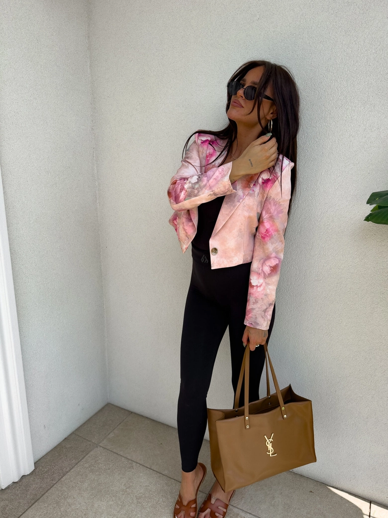 Marynarka SLIM print kwiaty - beżowo-różowe