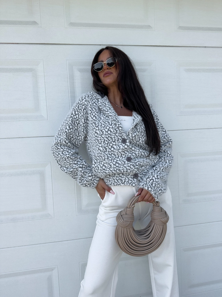 Kurtka MISIO print pantera – szara