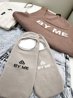 Mikrostopki By Me – beżowe z białym logo DOSTĘPNE OD 30.06.2025r.