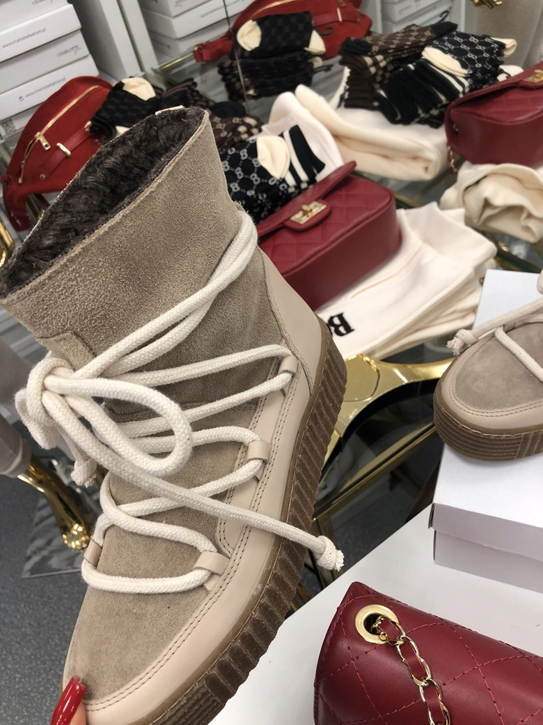 Śniegowce beżowe z wiązaniem I404