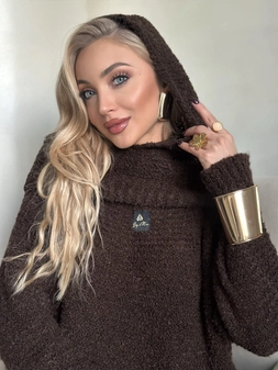 Sweter BUCLA – czekoladowy