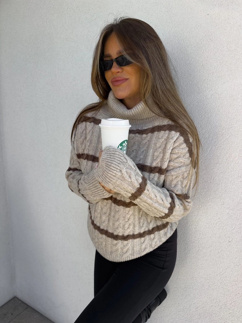 Sweter golf INKO pasy - beżowo-czekoladowe