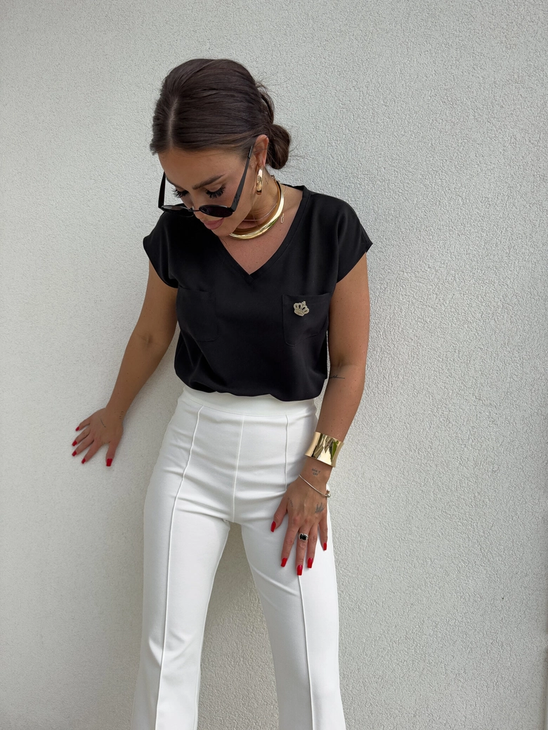 Bluzka KIESZONKI – czarna