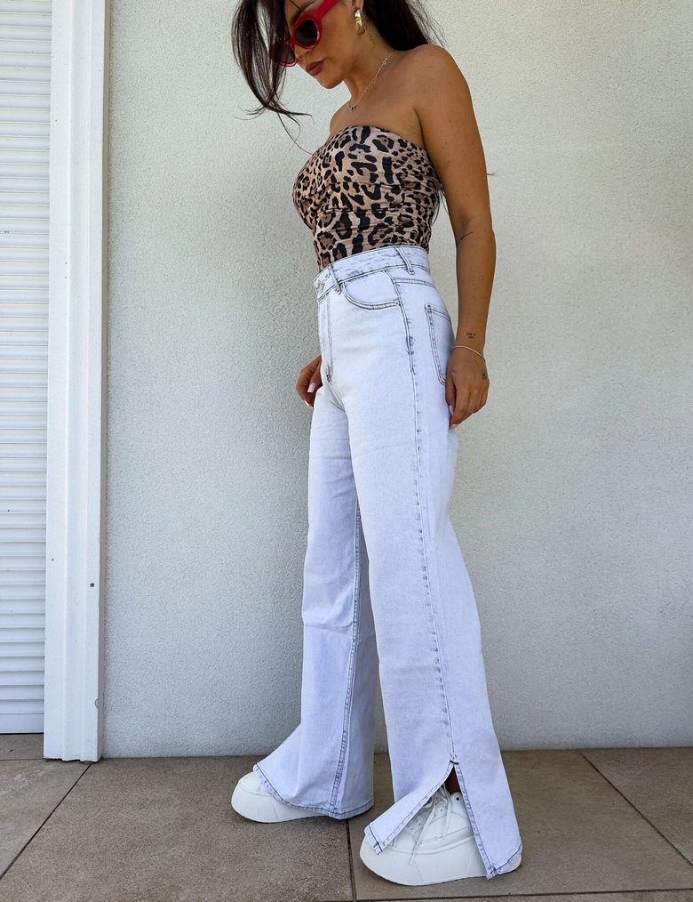 Jeansy MOM FIT FLARED – light jeans