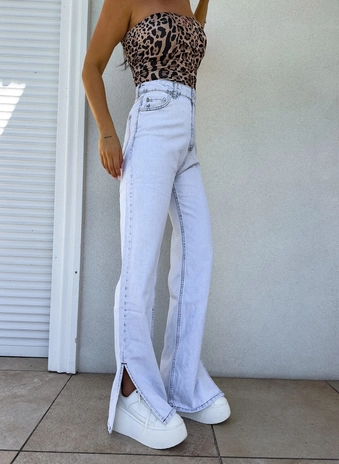 Jeansy MOM FIT FLARED – light jeans