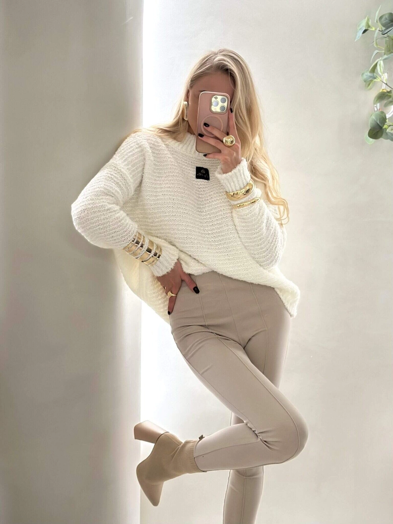 Sweter BUCLA – ecru