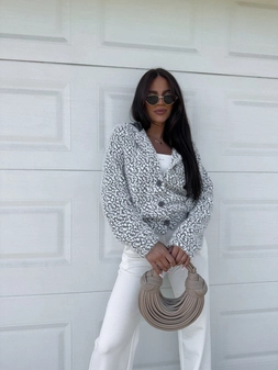 Kurtka MISIO print pantera – szara