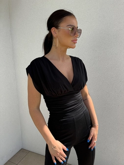 Bluzka VIBE - czarna