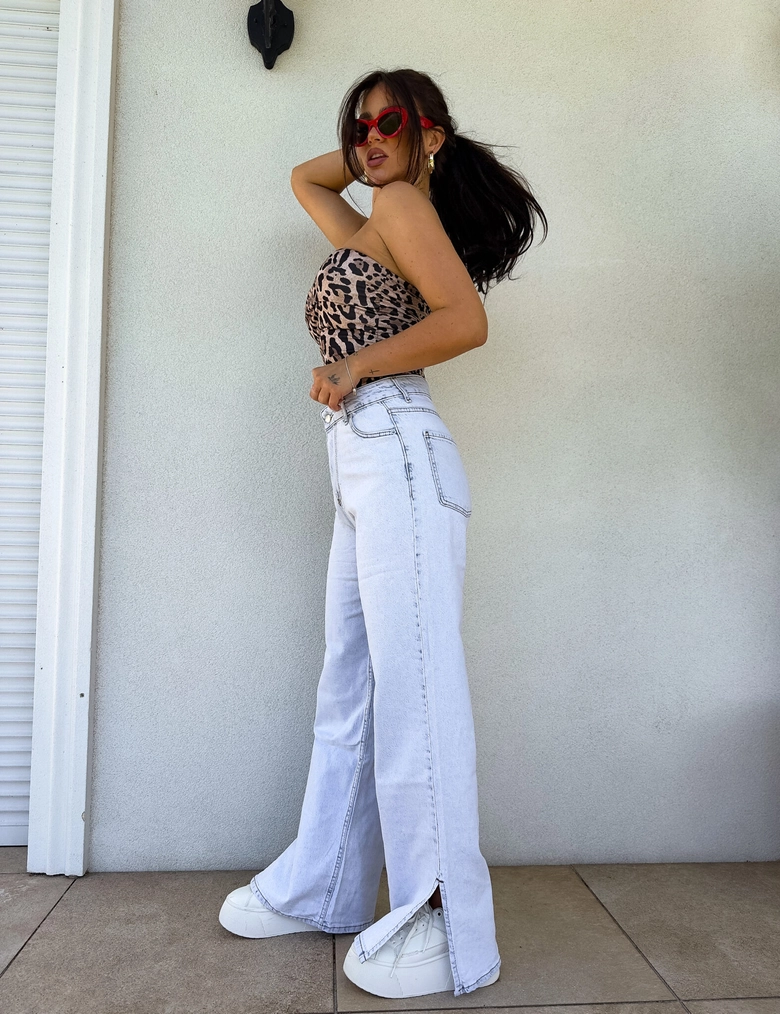 Jeansy MOM FIT FLARED – light jeans