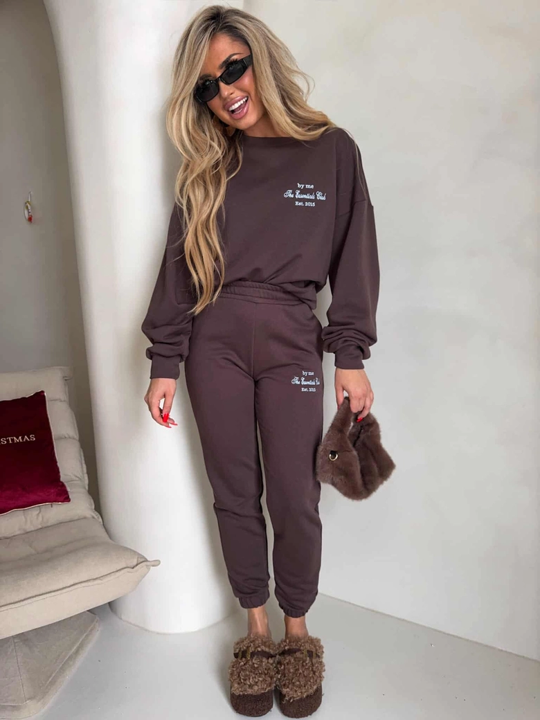 Komplet ESSENTIAL – czekoladowy