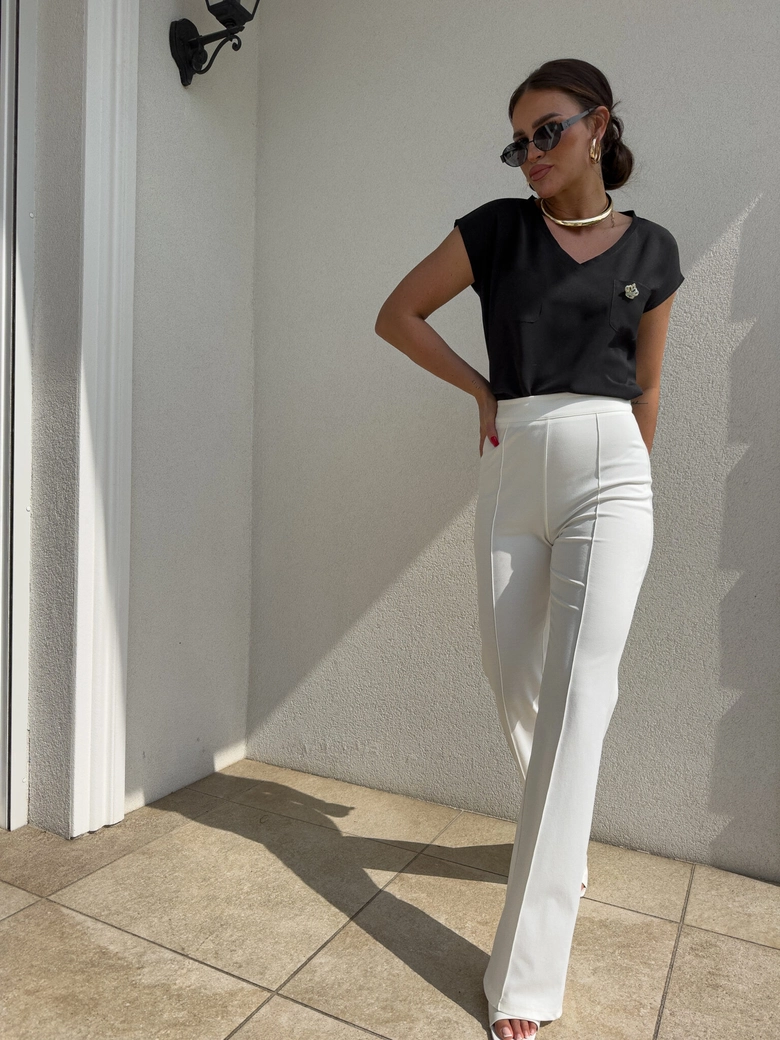 Bluzka KIESZONKI – czarna