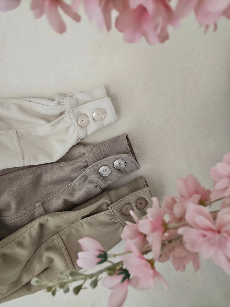 Kurtka MODERN – ecru W16546