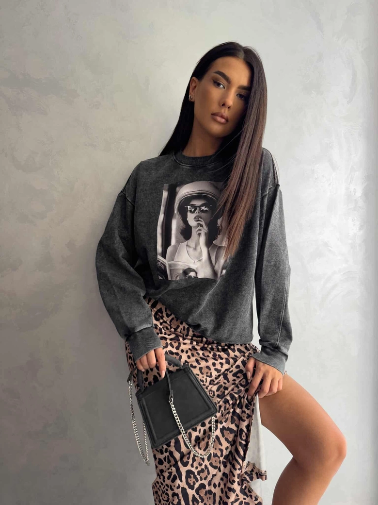 Dekatyzowana bluza IMAGE - czarna