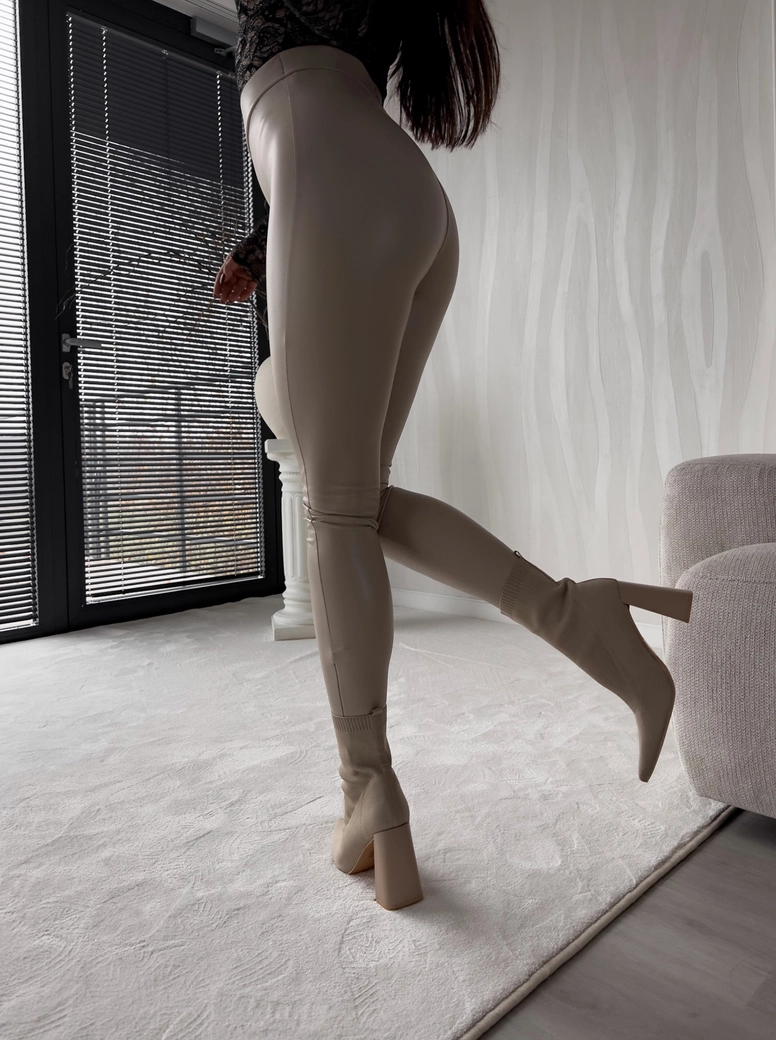 Legginsy LEATHER - jasny beż G18656