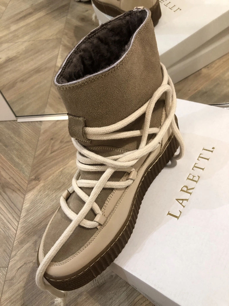 Śniegowce beżowe z wiązaniem I404