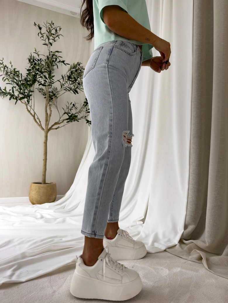 Jeansy MOM FIT HOLES – jeansowe