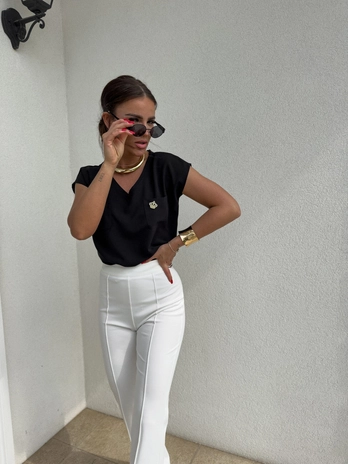 Bluzka KIESZONKI – czarna