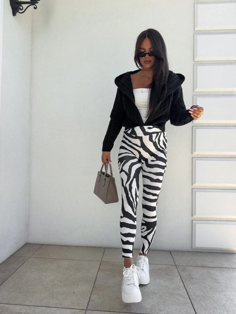 Legginsy GYM print zebra – biało-czarna