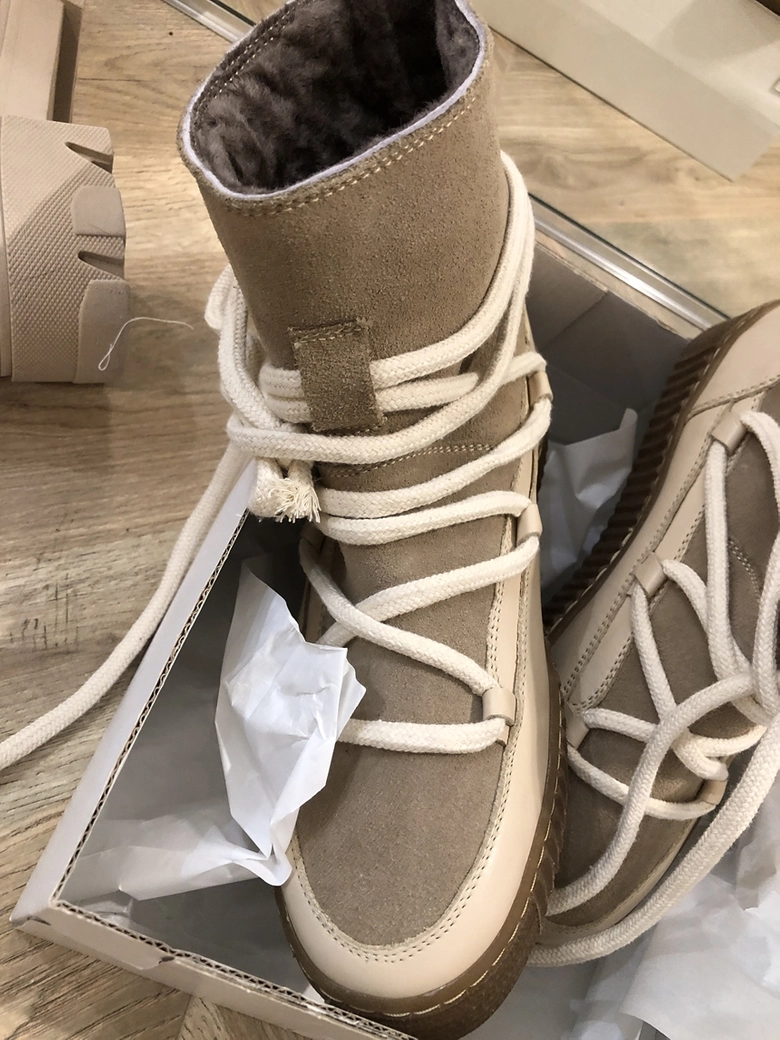 Śniegowce beżowe z wiązaniem I404