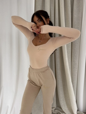 Bluzka LOGO – beżowa