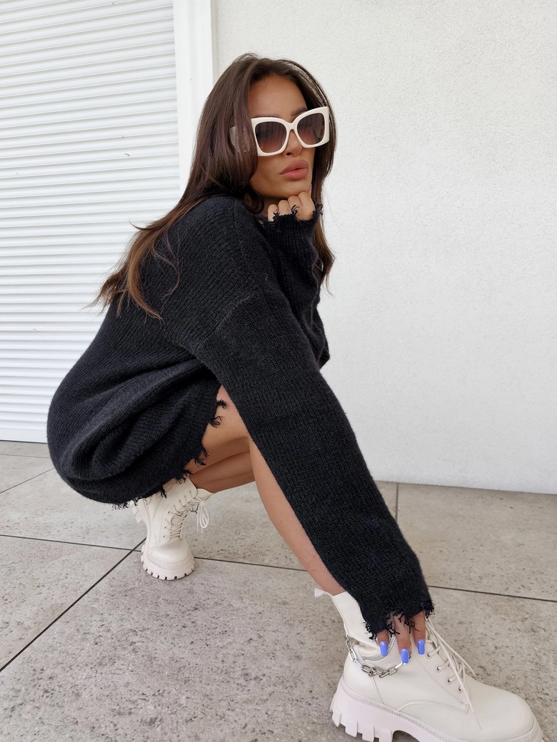 Sweter SAVE - czarny E17431