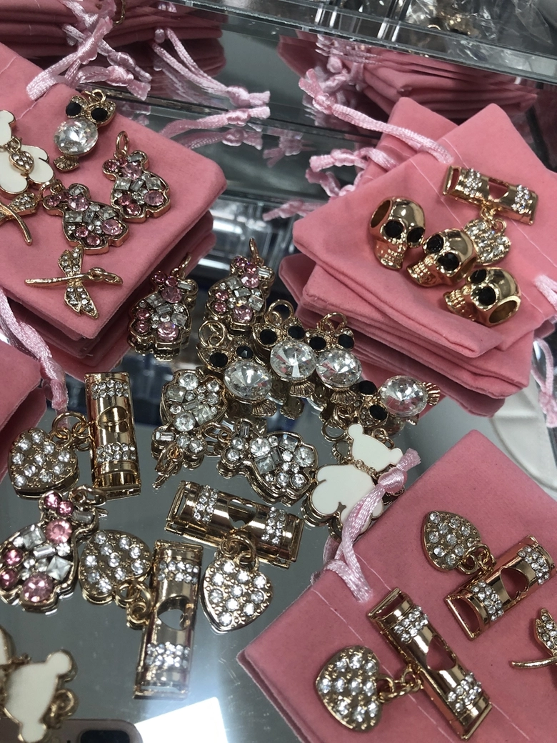 Charms zawieszka ozdoba do butów ważka X006