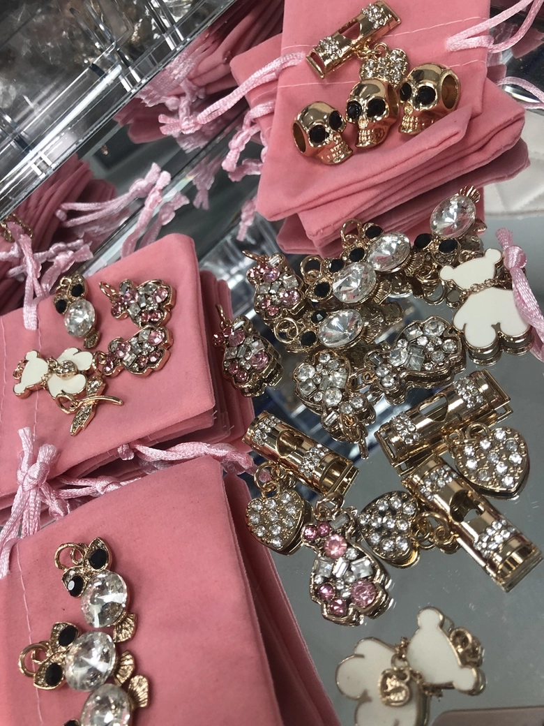 Charms zawieszka ozdoba do butów ważka X006