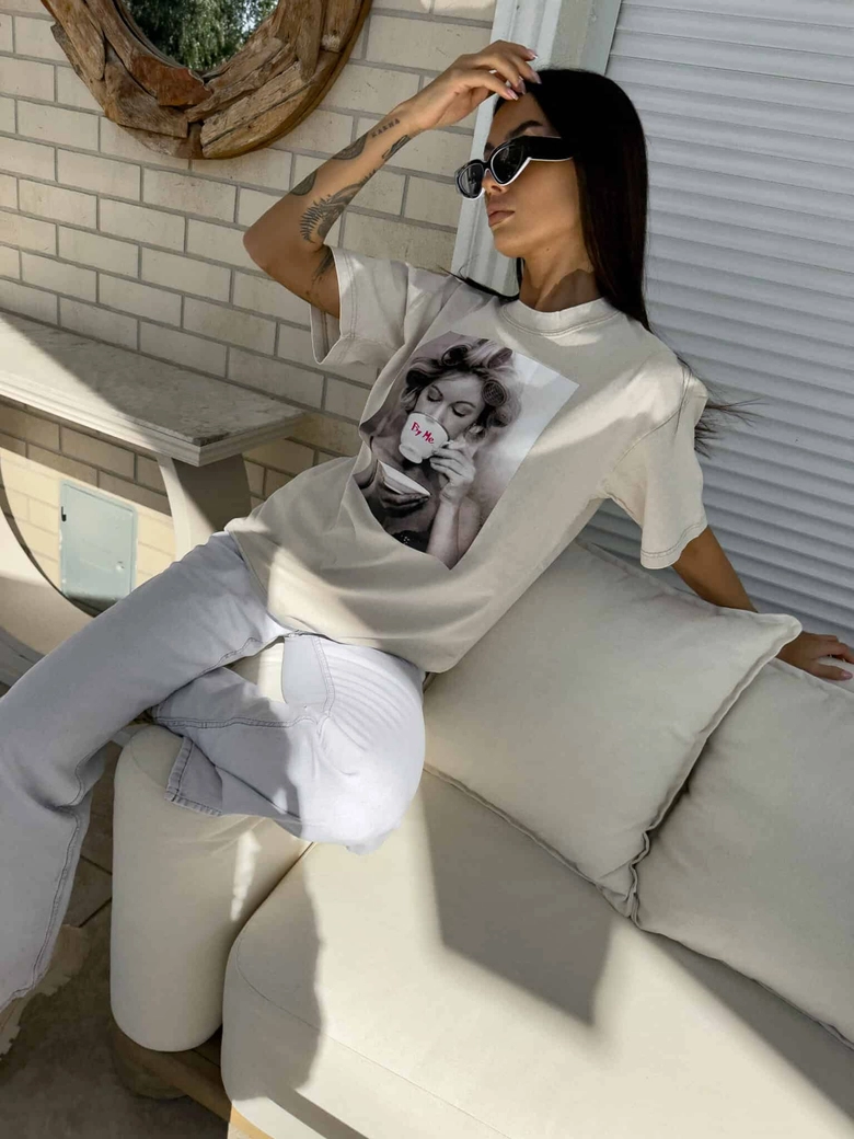 Dekatyzowany t-shirt ROLLER - jasny beż