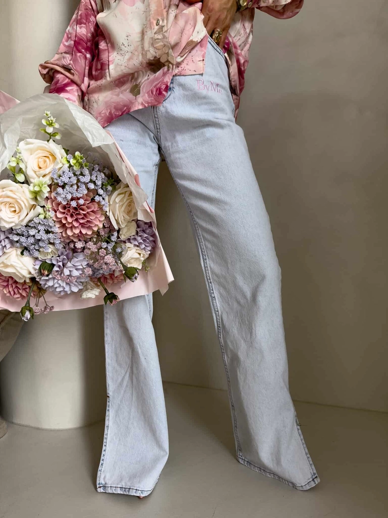 Jeansy FLARED pink one – jasny niebieski