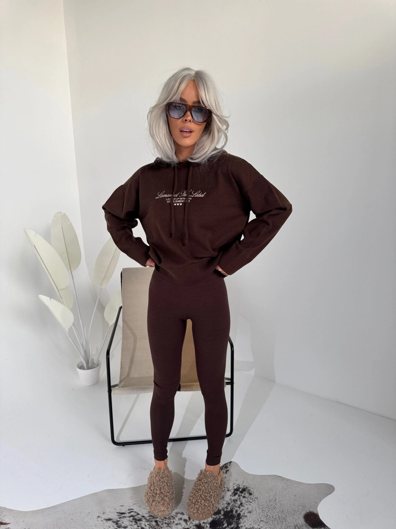 Sweter LOVE czekolada