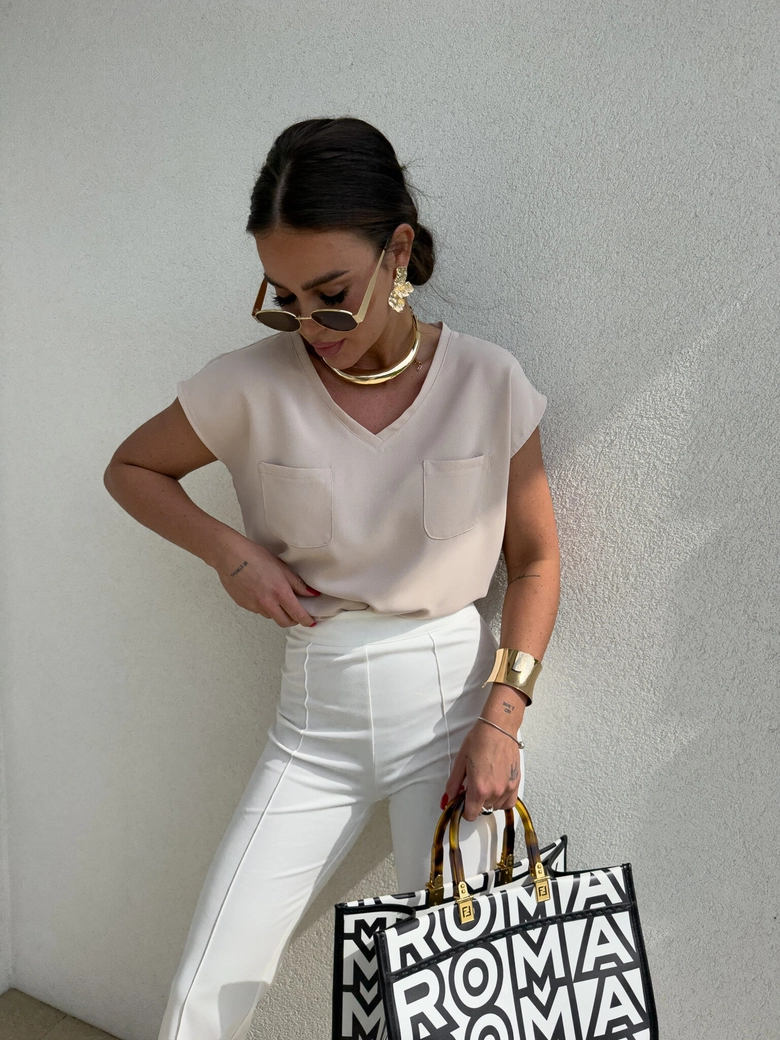 Bluzka KIESZONKI – jasny beż