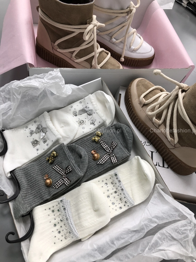 Śniegowce białe z wiązaniem I405