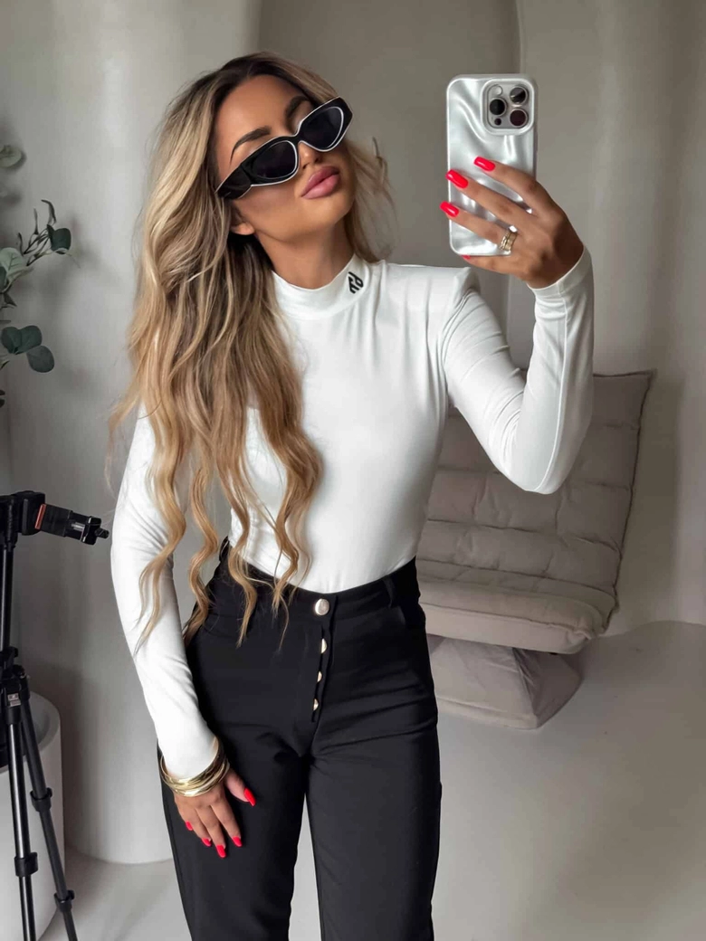 Bluzka MIRELLA logo – ecru