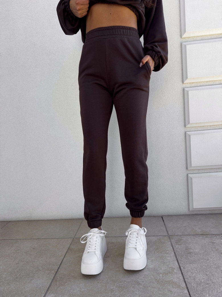 Spodnie dresowe CLASSIC - czekoladowe