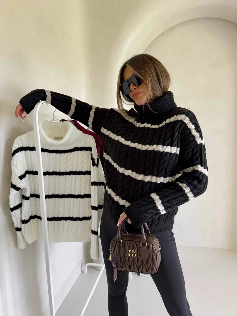 Sweter golf INKO pasy - czarno-beżowe