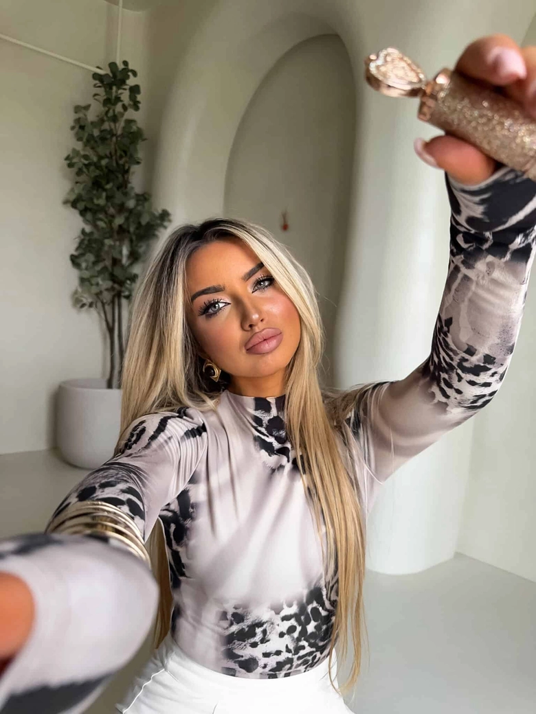 Bluzka SKIN print pantera – jasny beż