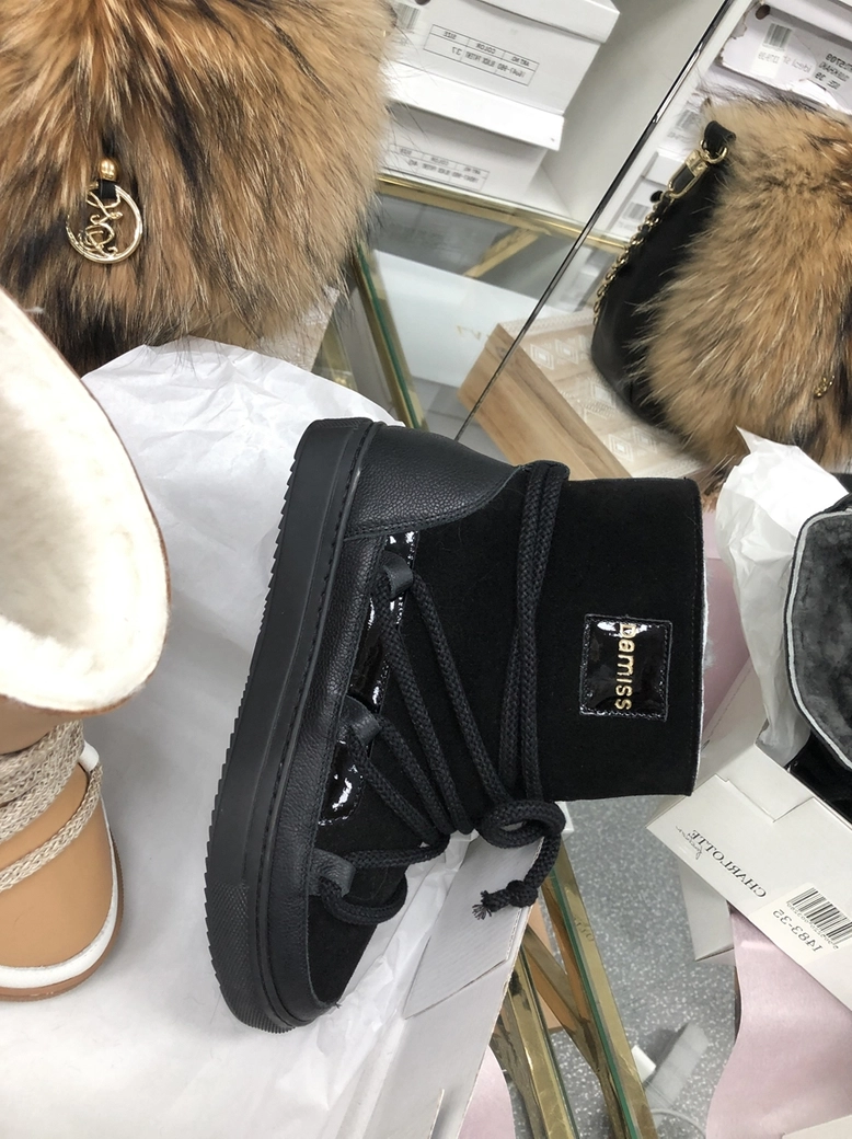 Buty emu śniegowce skórzane zamszowe z ozdobnym wiązaniem camel I514