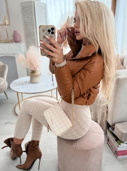 Botki na szpilce karmelowe z klamerką i szeroką cholewką I475