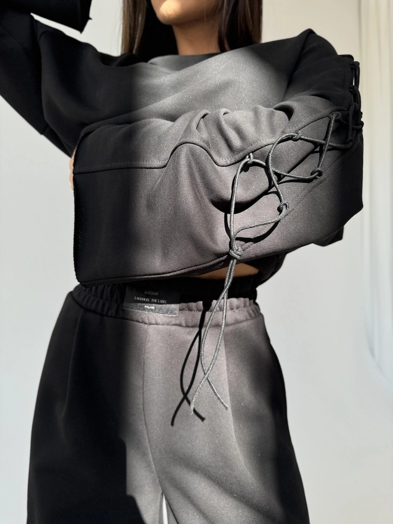 Bluza MORE czarna CY18112