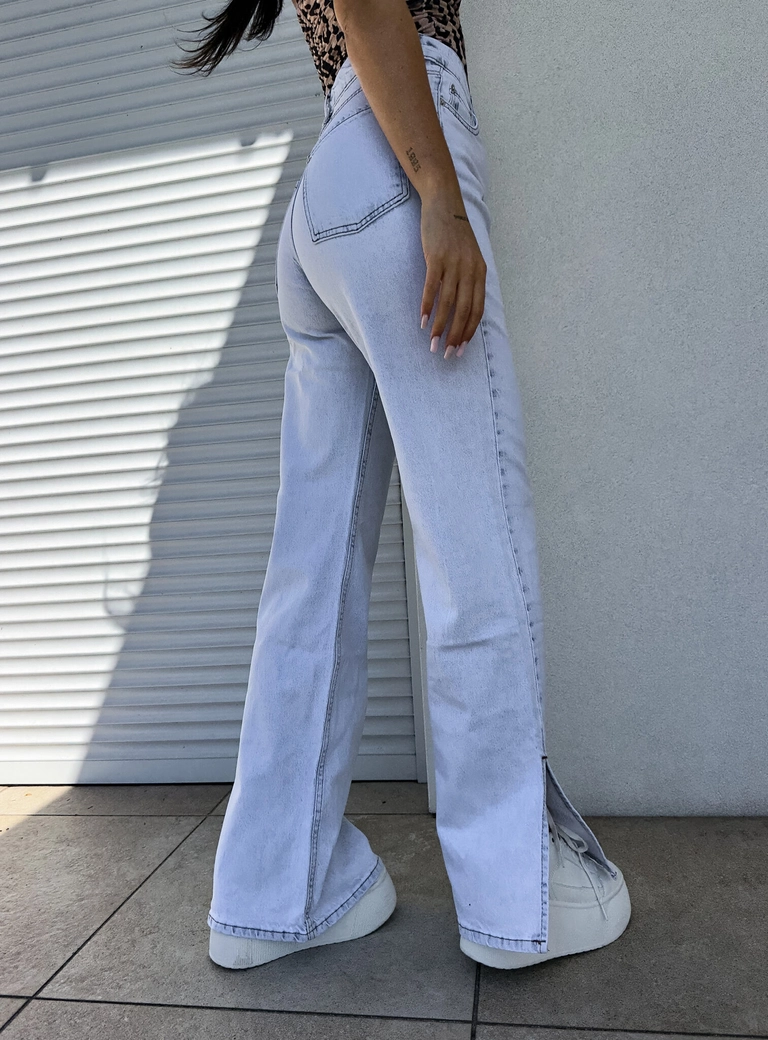 Jeansy MOM FIT FLARED – light jeans